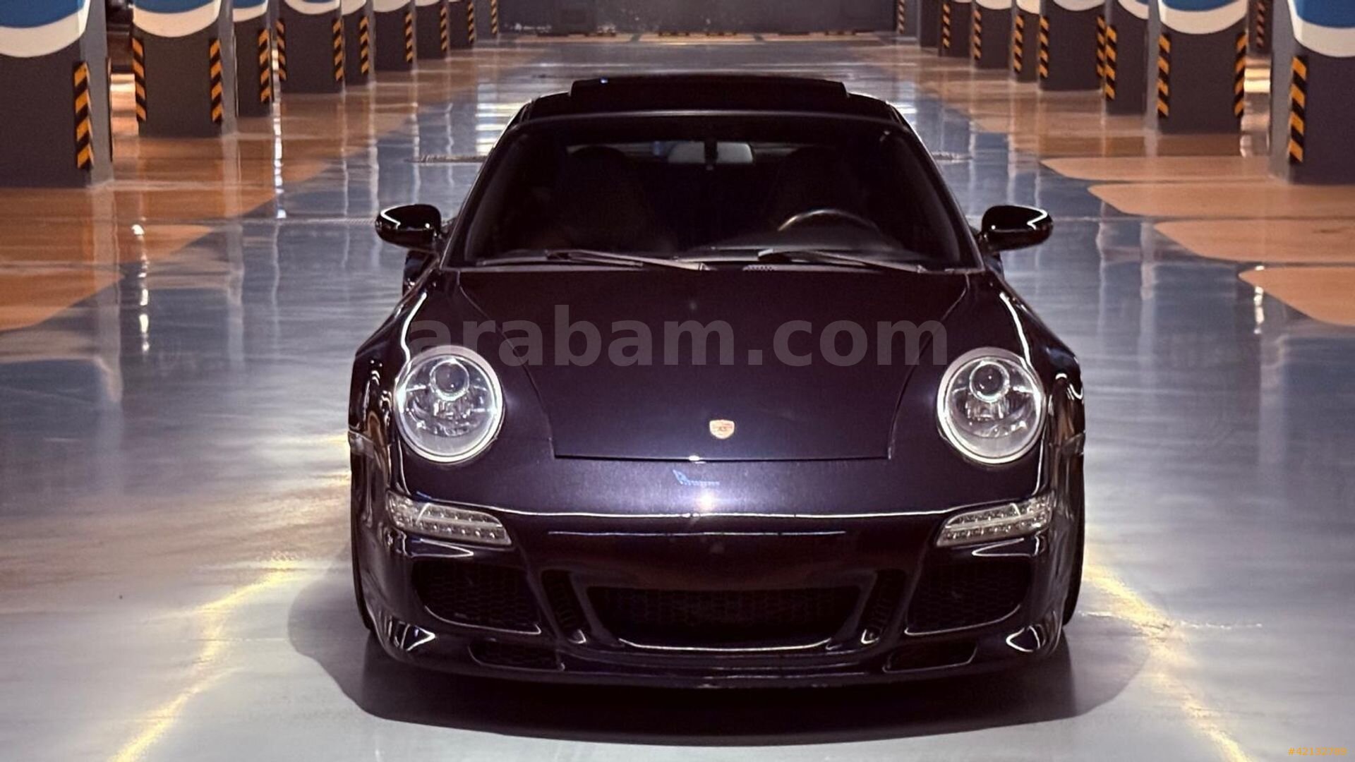 Galeriden Porsche 911 Carrera 4 2000 Model İstanbul 205.000 km Lacivert 3