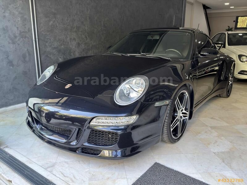Galeriden Porsche 911 Carrera 4 2000 Model İstanbul 205.000 km Lacivert