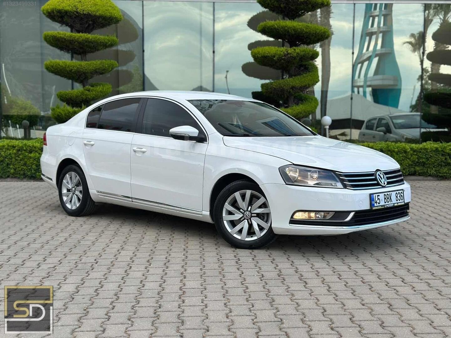 Galeriden Volkswagen Passat 1.6 TDi BlueMotion Comfortline 2014 Model Manisa 185.000 km Beyaz 4