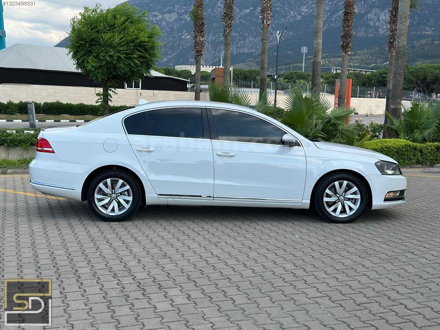 Galeriden Volkswagen Passat 1.6 TDi BlueMotion Comfortline 2014 Model Manisa 185.000 km Beyaz 5