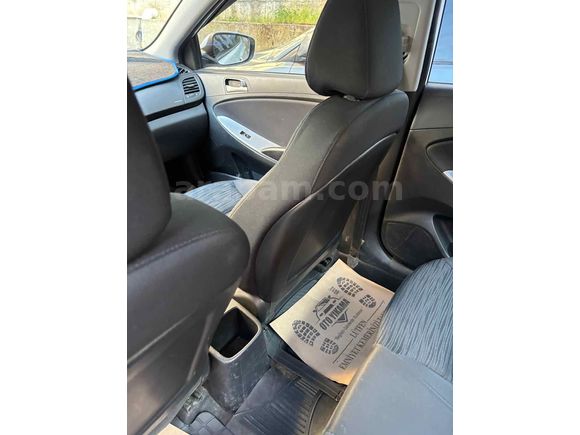 Sahibinden Hyundai Accent Blue 1.6 CRDI Mode Plus 2018 Model 