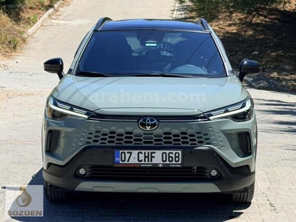 2025 TOYOTA COROLLA CROSS 1.8 HYBRID MAKYAJLI KASA HATASIZ