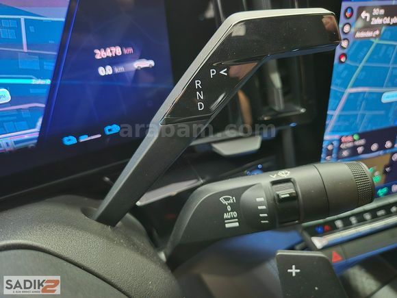 SADIK2'DEN 2024 RAFALE 1.2 E-TECH HYBRID ESPRIT ALPINE 200 BG