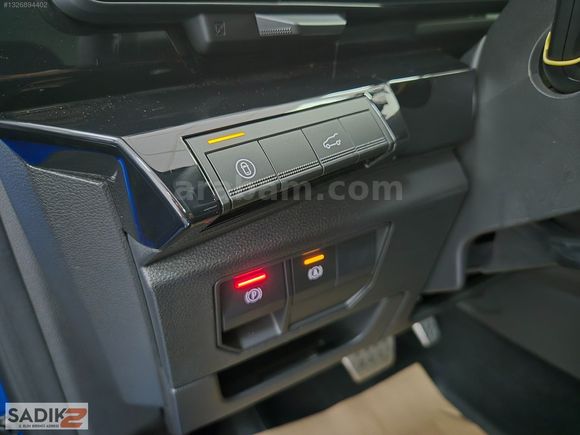 SADIK2'DEN 2024 RAFALE 1.2 E-TECH HYBRID ESPRIT ALPINE 200 BG