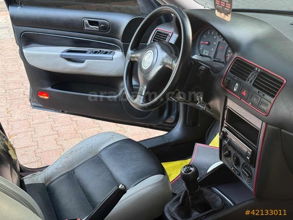 BİLEK AUTO'DAN 2004 MODEL HATASIZ DEĞİŞENSİZ BORA 1.6 PACİFİC