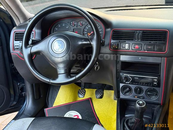 BİLEK AUTO'DAN 2004 MODEL HATASIZ DEĞİŞENSİZ BORA 1.6 PACİFİC