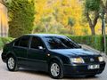 BİLEK AUTO'DAN 2004 MODEL HATASIZ DEĞİŞENSİZ BORA 1.6 PACİFİC