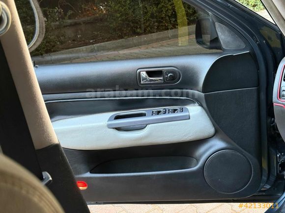 BİLEK AUTO'DAN 2004 MODEL HATASIZ DEĞİŞENSİZ BORA 1.6 PACİFİC