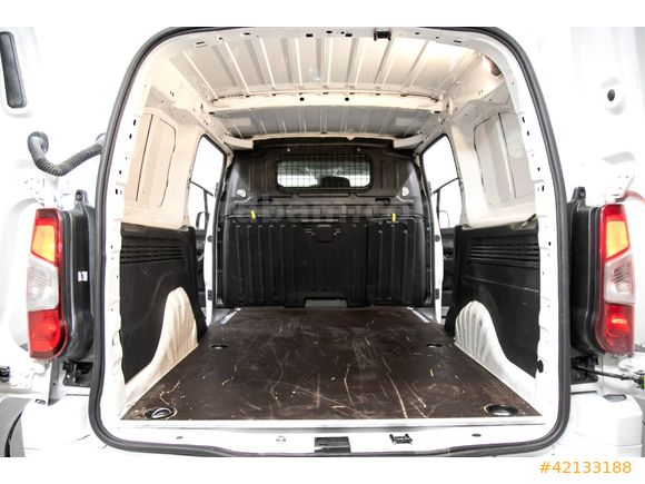 2024 MODEL OPEL COMBO 90.000 KM ELEGANCE XL ÇİFT SÜRGÜLÜ +K.AYNA