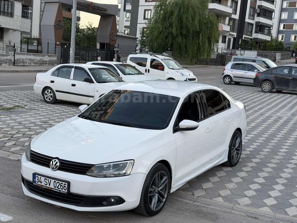 2012 BEYAZ 1.6 dizel cay jetta