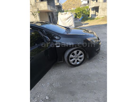 Sabakımlı Astra sahibinden Opel Astra 1.6 Edition 2013 Model