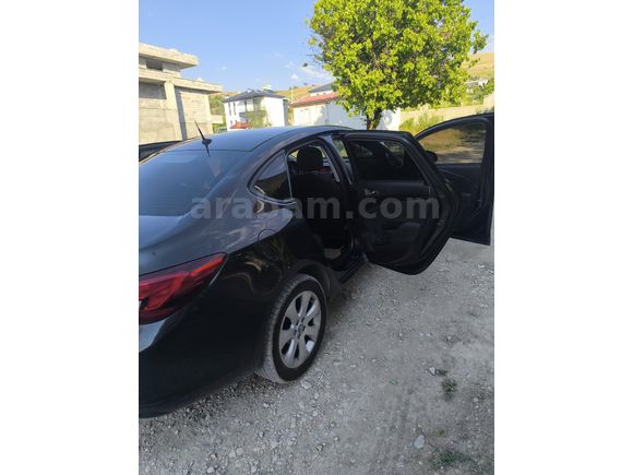 Sabakımlı Astra sahibinden Opel Astra 1.6 Edition 2013 Model