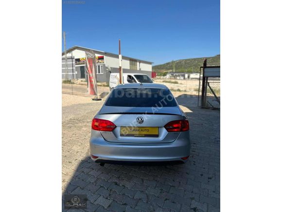 BURAK AUTO'dan BOYASIZ HATASIZ JETTA