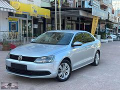 2013 BOYASIZ HATASIZ DEĞİŞENSİZ 197.000 KM DE JETTA