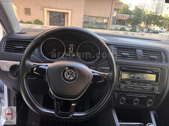 2015 MODEL JETTA İLK SAHİBİNDEN. SADECE 81 BİN KM DE DİZEL