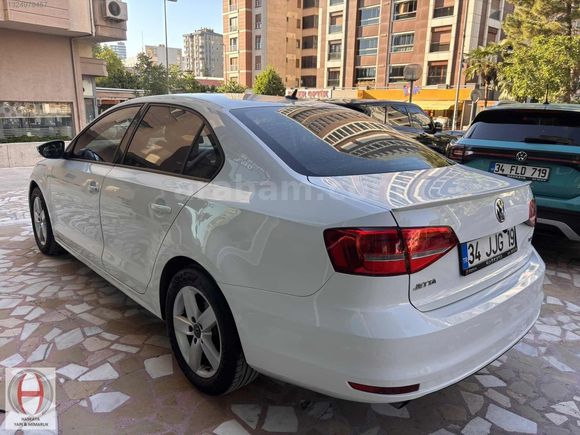 2015 MODEL JETTA İLK SAHİBİNDEN. SADECE 81 BİN KM DE DİZEL