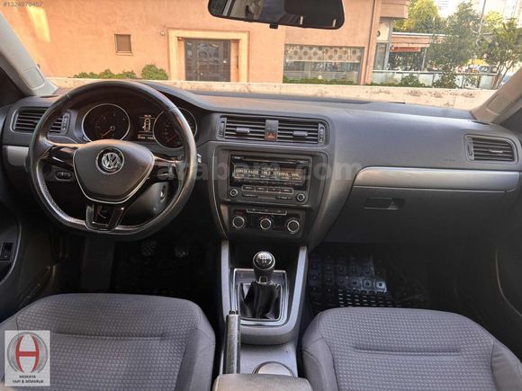 2015 MODEL JETTA İLK SAHİBİNDEN. SADECE 81 BİN KM DE DİZEL