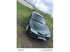 Sahibinden Renault Laguna 2.0 RTI 1997 Model  377.000 km Yeşil