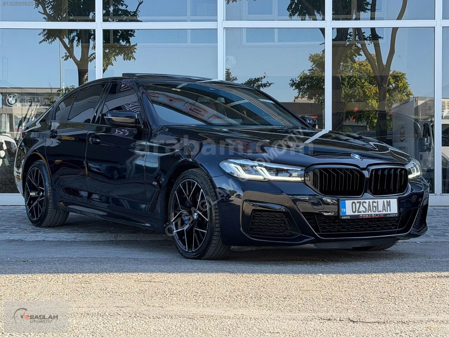 Galeriden BMW 5 Serisi 520d xDrive Special Edition M Sport 2021 Model Konya 217.000 km Siyah 2