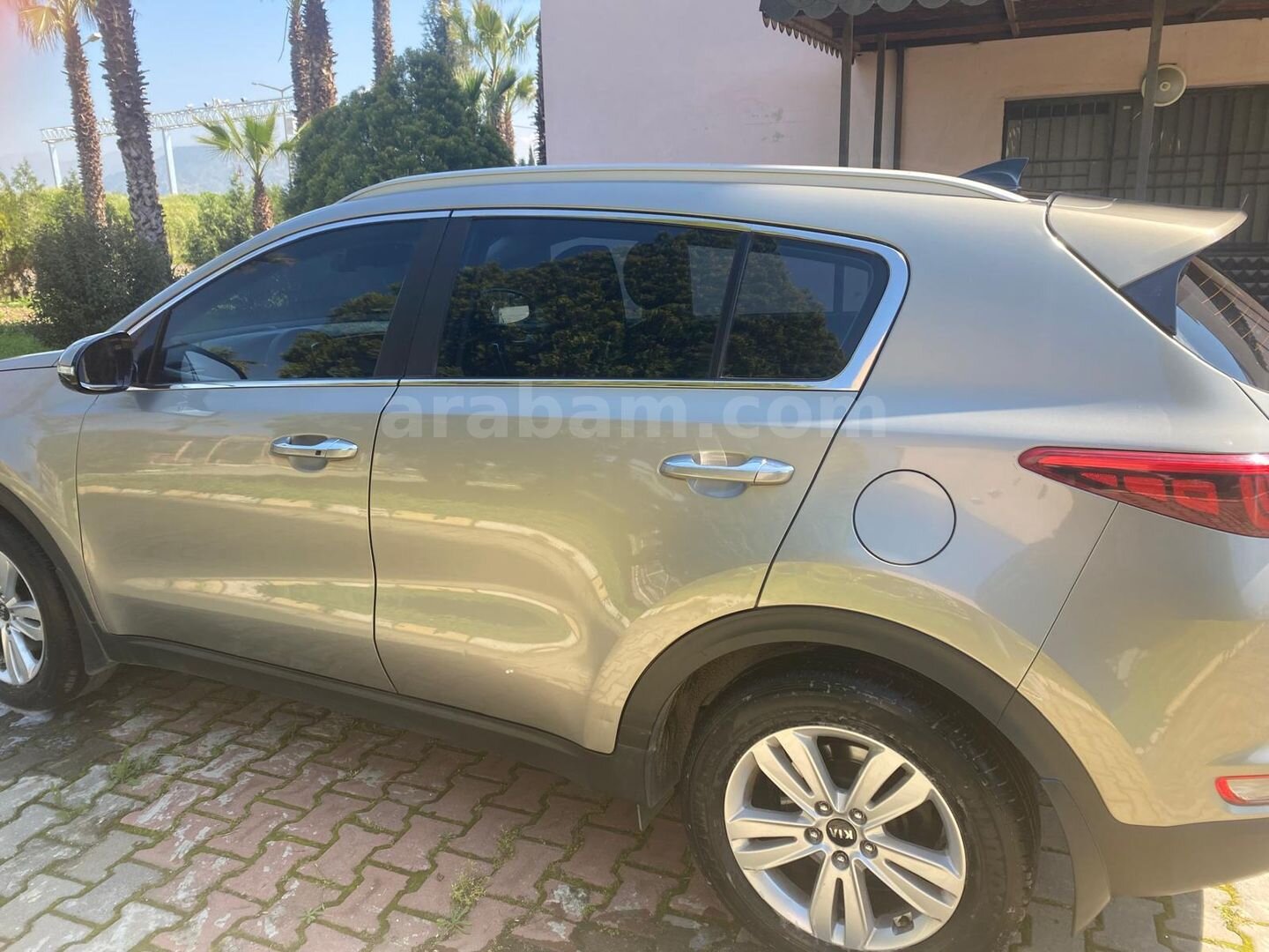 Sahibinden Kia Sportage 1.6 GDI Premium 2017 Model Ankara 104.000 km muayene yeni 4 lastik sıfır (Lassa)Gri (metalik) 6