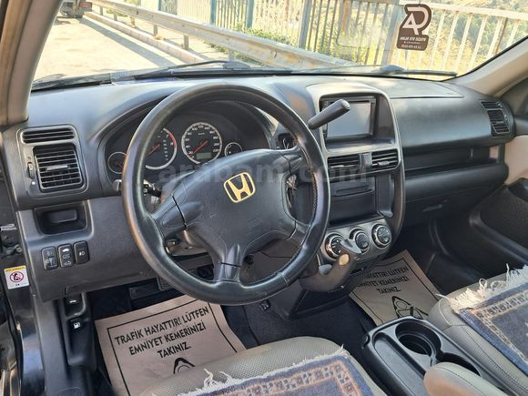 4X4 Aile Arabası Honda CR-V 2.0i ES 2004 Model 