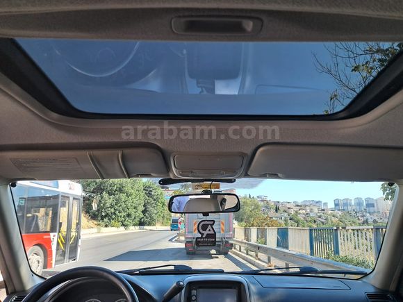 4X4 Aile Arabası Honda CR-V 2.0i ES 2004 Model 
