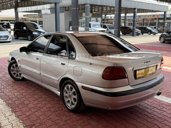 ÇELİK'DEN 2000 VOLVO S40 1.6 LPG-KLİMA-ABS-4 CAM OTO-FULL-EMSLSZ