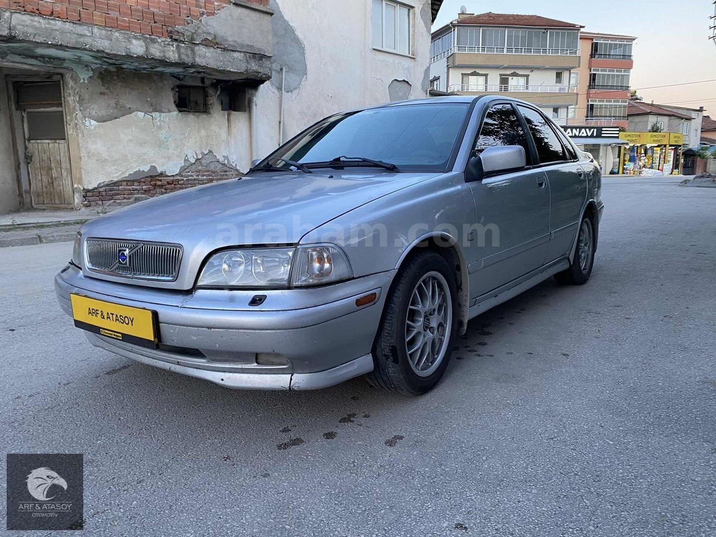 Galeriden Volvo S40 2.0 T 1999 Model Tokat 343.000 km Gri 1