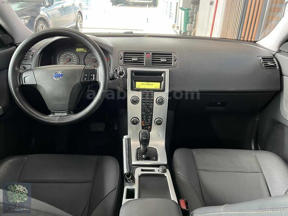 ÇINAR'DAN 2010 MODEL 2,0 VOLVO S40 OTOMATİK