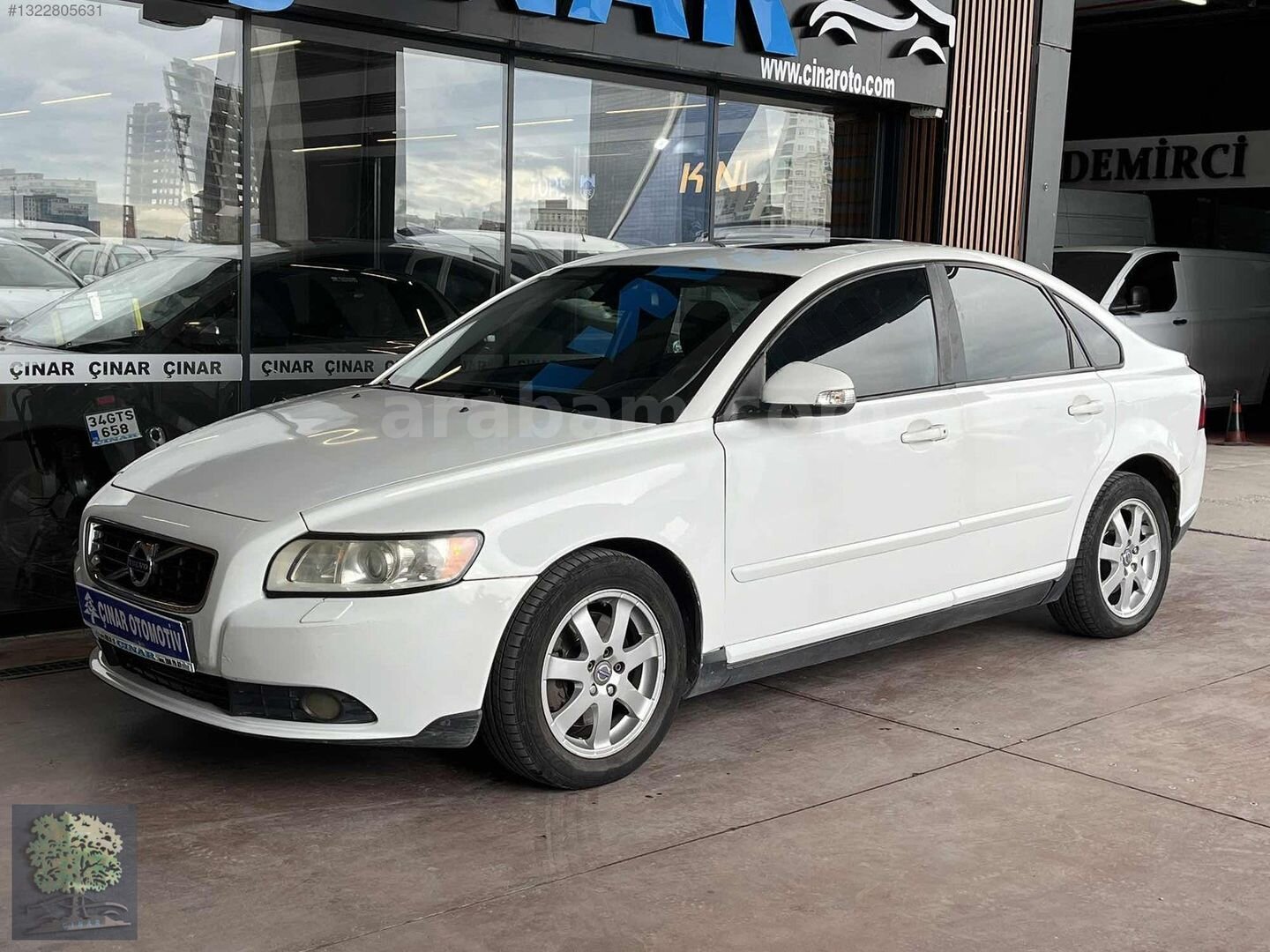 Galeriden Volvo S40 2.0 D 2010 Model İstanbul 209.045 km Beyaz 3