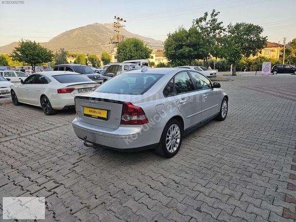 VOLVO S40 1.6 D D2 DYNAMİC EDITİON MANUEL ÇEKİ DEMİRLİ