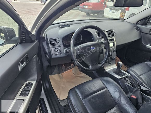 VOLVO S40 1.6 D D2 DYNAMİC EDITİON MANUEL ÇEKİ DEMİRLİ