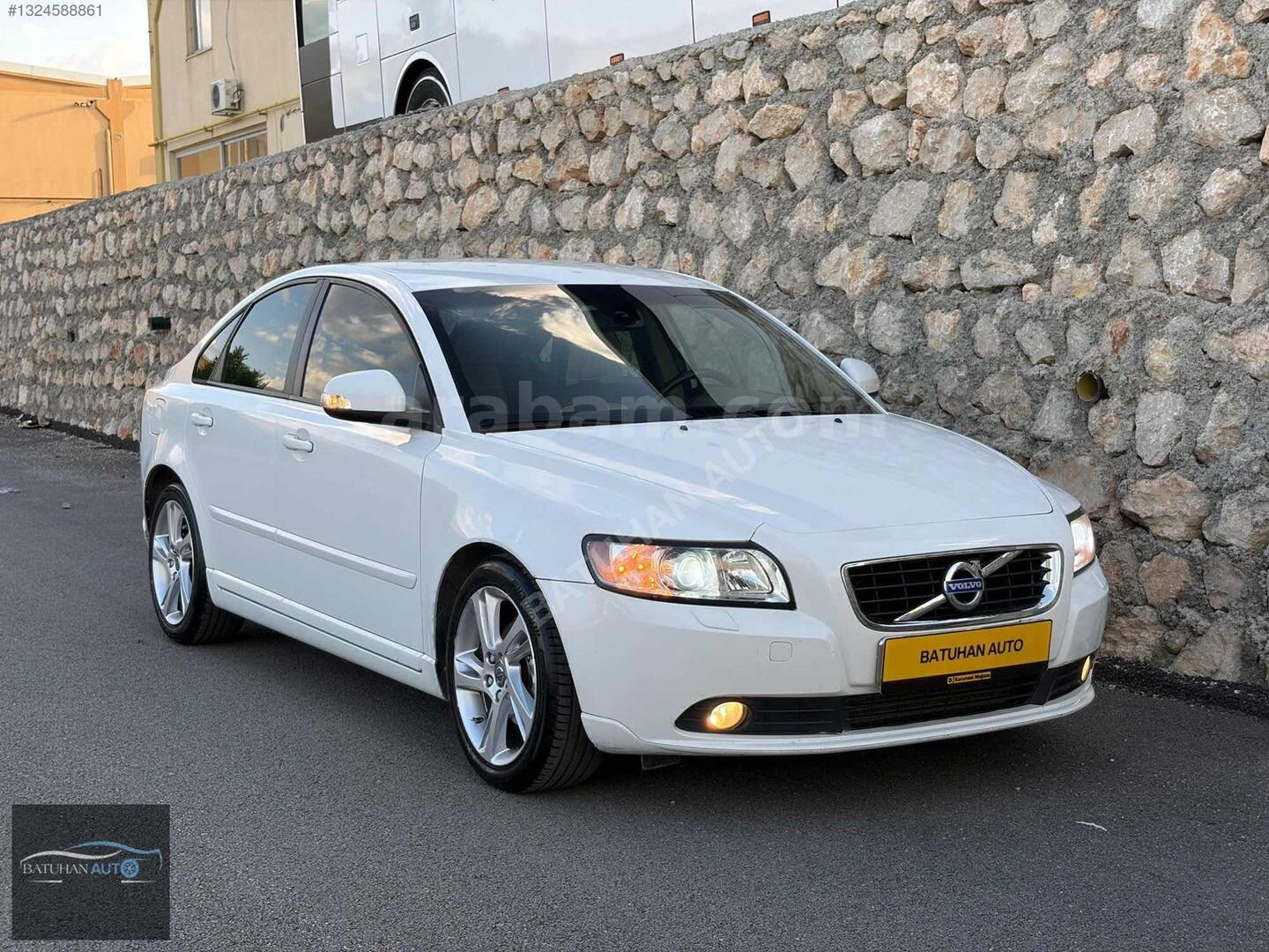 Galeriden Volvo S40 1.6 D 2012 Model Malatya 215.000 km Beyaz 3
