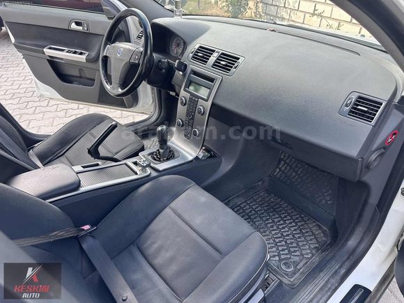 VOLVO S40 HATASIZ AYARINDA TEK LOKAL BOYALI