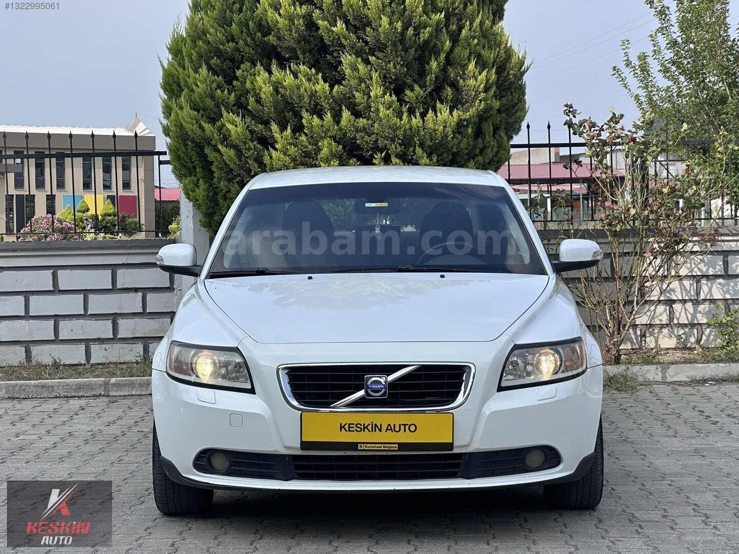 Galeriden Volvo S40 1.6 2009 Model Osmaniye 160.000 km Beyaz 1