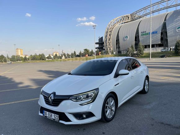 Sahibinden Renault Megane 1.5 dCi Touch 2017 Model 