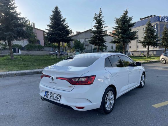 Sahibinden Renault Megane 1.5 dCi Touch 2017 Model 