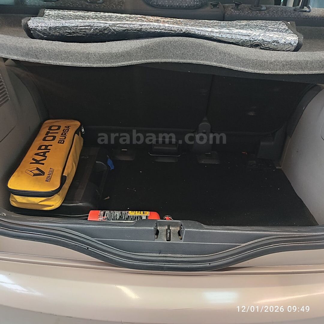 Sahibinden Renault Modus 1.6 Dynamique 2006 Model Eskişehir 98.000 km Diğer 2
