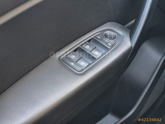 KİA ŞİMŞEK 2. EL - 2020 Renault Captur 1.5 BlueDCi EDC Touch