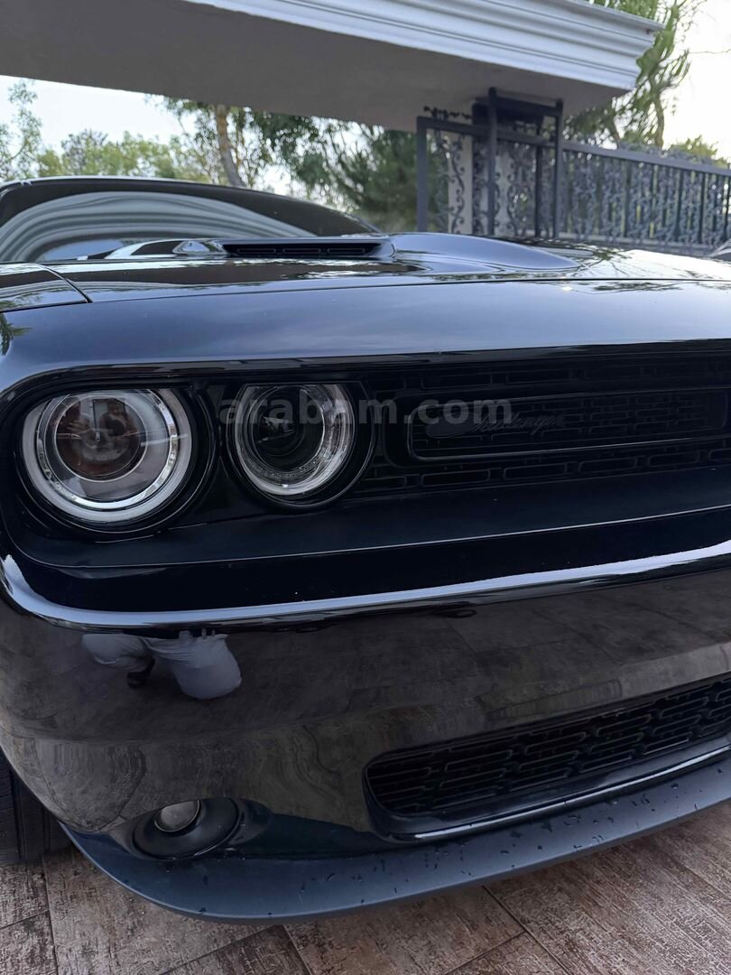 Sahibinden Dodge Challenger SXT Plus 2023 Model İstanbul 17.000 km Siyah 6