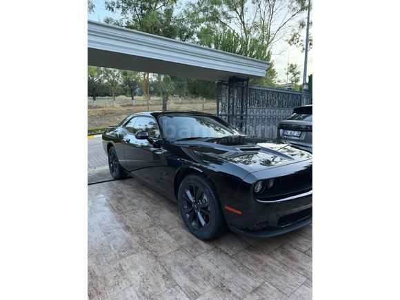 Sahibinden Dodge Challenger SXT Plus 2023 Model 