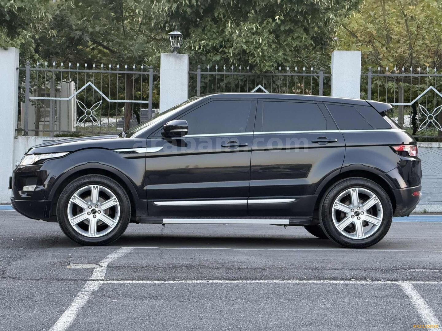 Galeriden Land Rover Range Evoque 2.2 TD4 Dynamic 2012 Model İstanbul 205.000 km Siyah 2