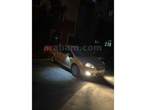 3. Sahibinden düşük km linea extralı