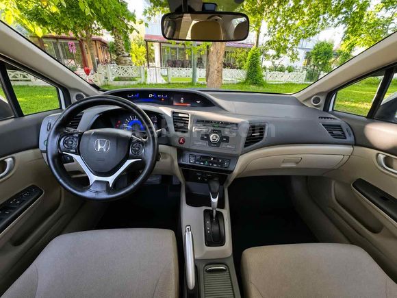Sahibinden Honda Civic 1.6i VTEC Eco Elegance 2014 Model 