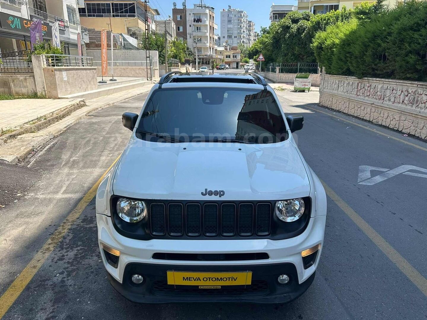 Galeriden Jeep Renegade 1.3 T 80.Yıl 2022 Model Mersin 59.500 km Beyaz 4