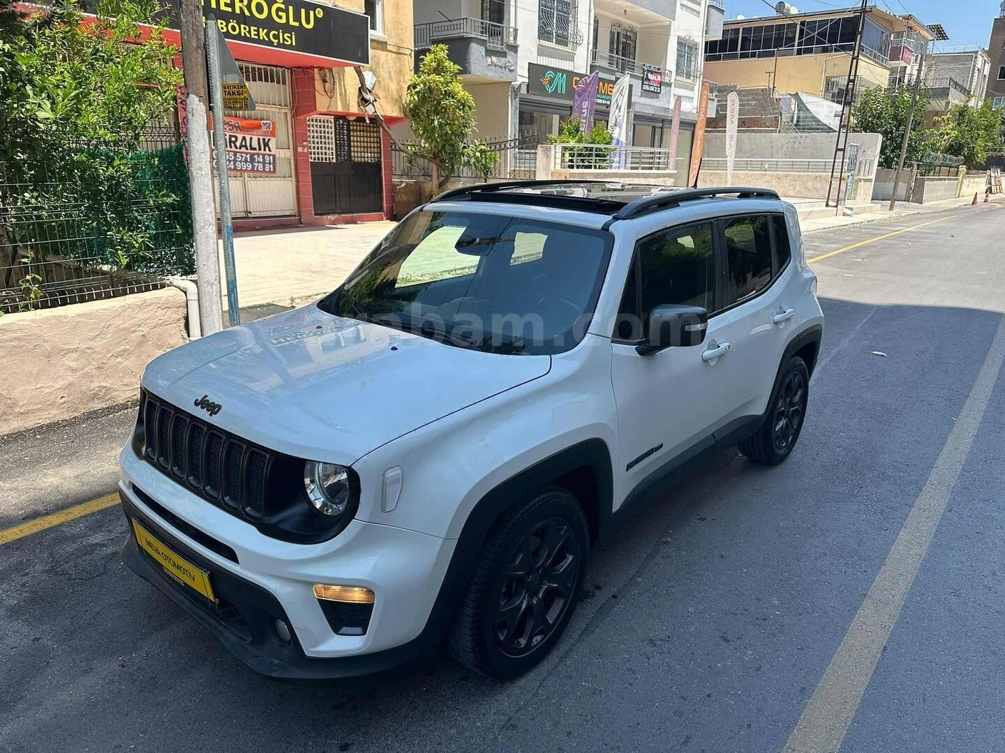 Galeriden Jeep Renegade 1.3 T 80.Yıl 2022 Model Mersin 59.500 km Beyaz 6