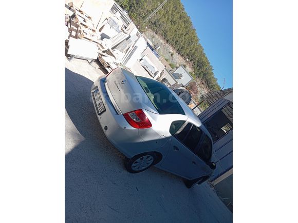 Sahibinden Renault Symbol 1.5 dCi Authentique 2011 Model