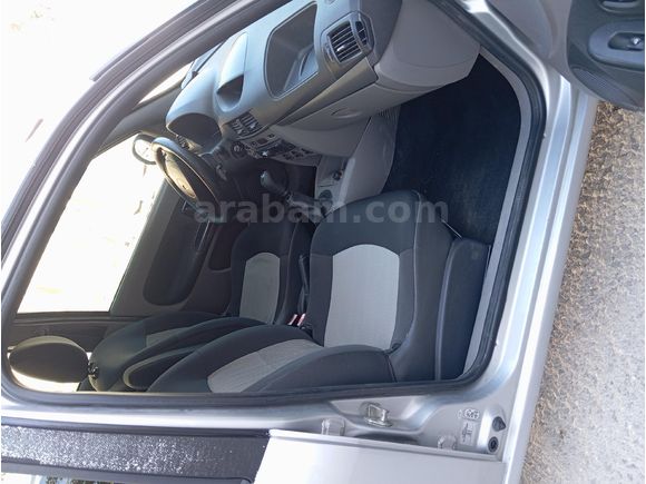 Sahibinden Renault Symbol 1.5 dCi Authentique 2011 Model