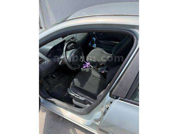 Sahibinden Renault Megane 1.4 Authentique 2004 Model