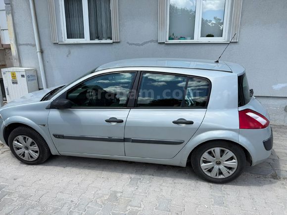 Sahibinden Renault Megane 1.4 Authentique 2004 Model